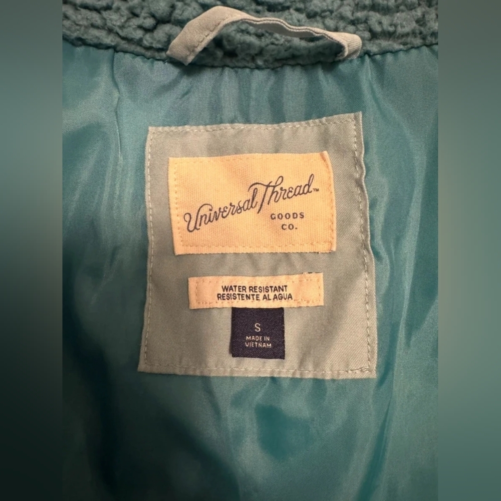 Universal Thread Kids Gray Puffer Jacket - Picture 2 of 5